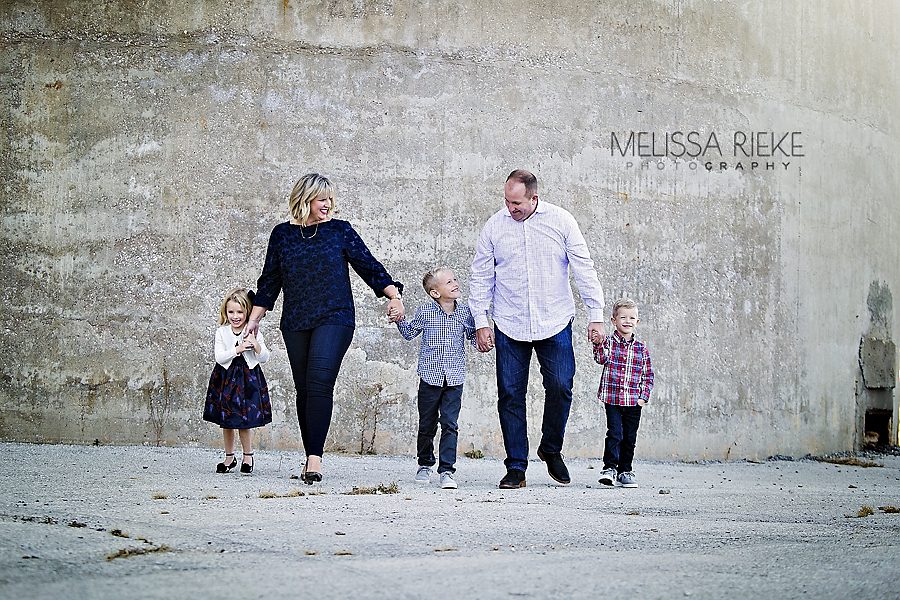 Fun Family Photos with Little Ones in Kansas City Happy Smiles Pictures