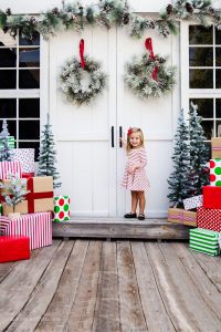 Mini Christmas Sessions Kansas City Gifts Photos Portraits Card Pictures